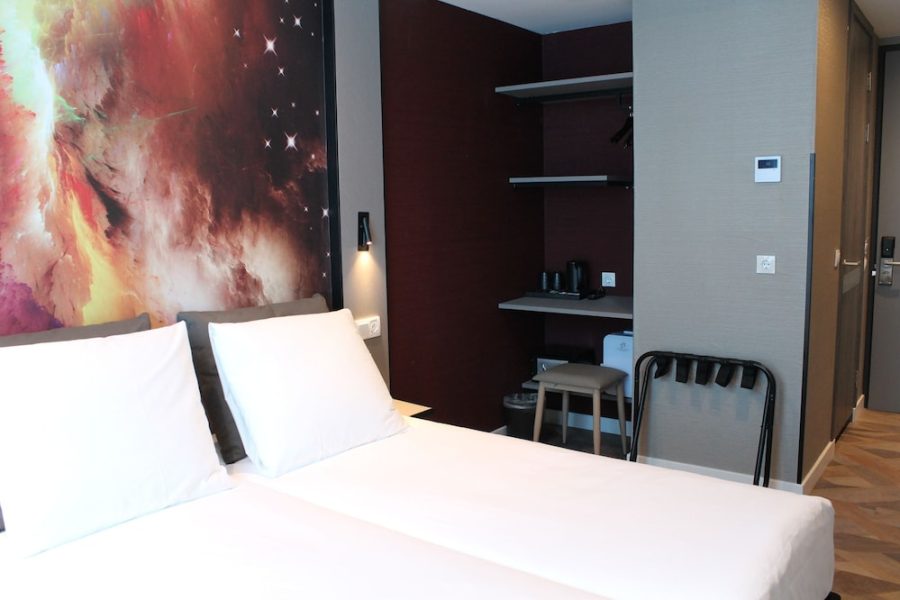Reggio Calabria - Amsterdam - Nebula Hotel by Ine's