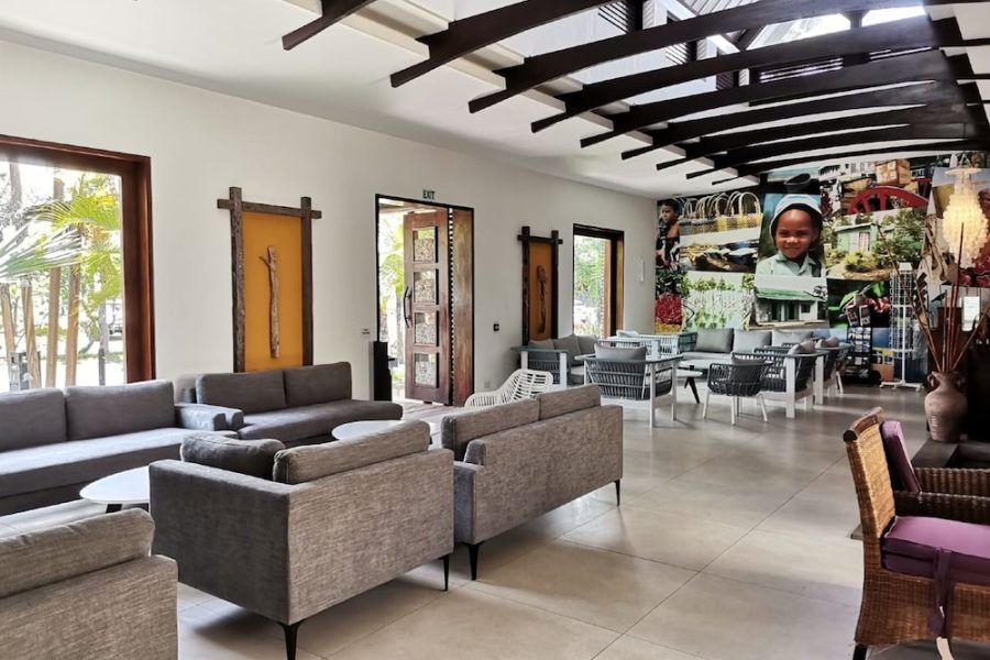 Bari - Belle Mare - Laguna Beach Hotel & Spa