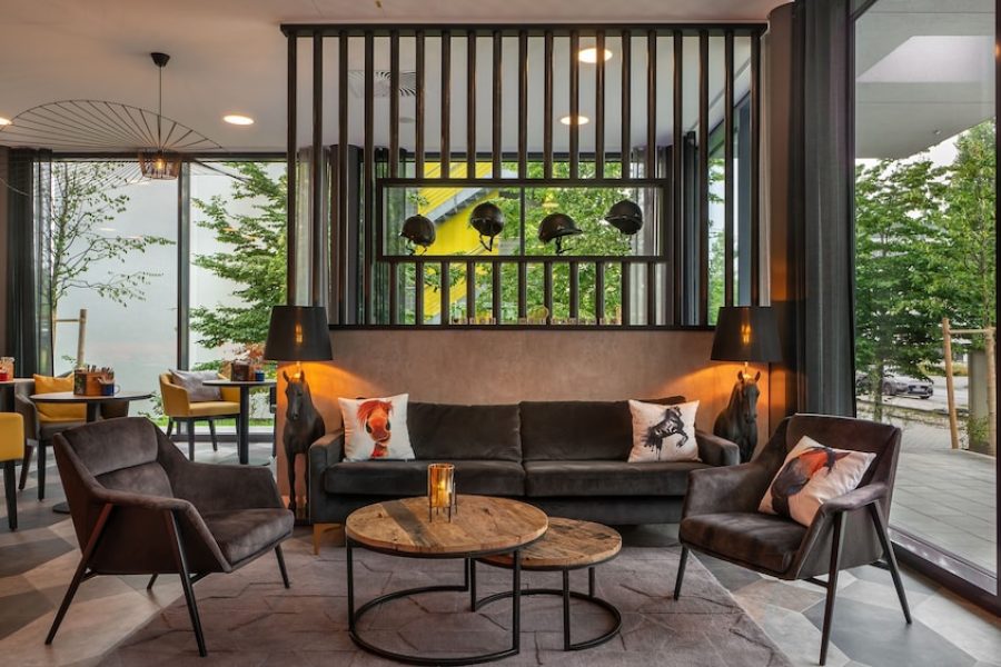 Bari - Monaco di Baviera - Holiday Inn - the niu