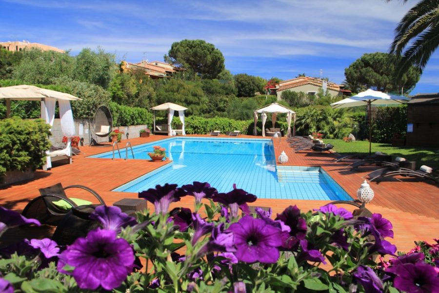 Genova - Castiadas - Albaruja Hotel