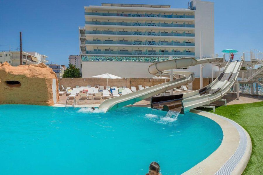 Trieste - Gandia - Villa Luz Design & Art Hotel