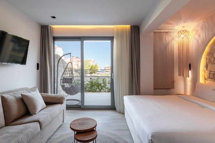 Milano - Kassandra-Hanioti - Amalthia Luxury Suites