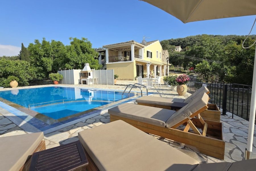 Trieste - Kassiopi - Villa Bacchus