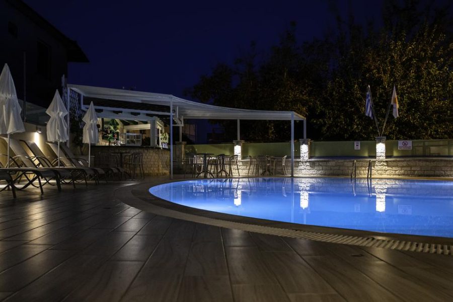 Bologna - Lefkada - Konstantinos Hotel