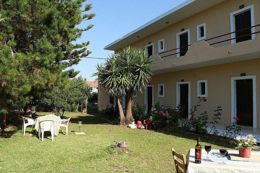 Milano - Moraḯtika - Gongis Studios