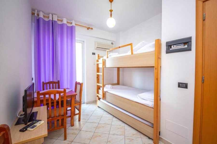 Napoli - Orikum - Kompleksi Turistik DEA Radhime