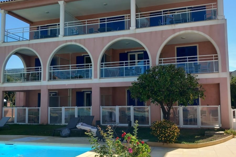 Bologna - Propriano - Résidence Villa Romana avec Piscine et Jacuzzi