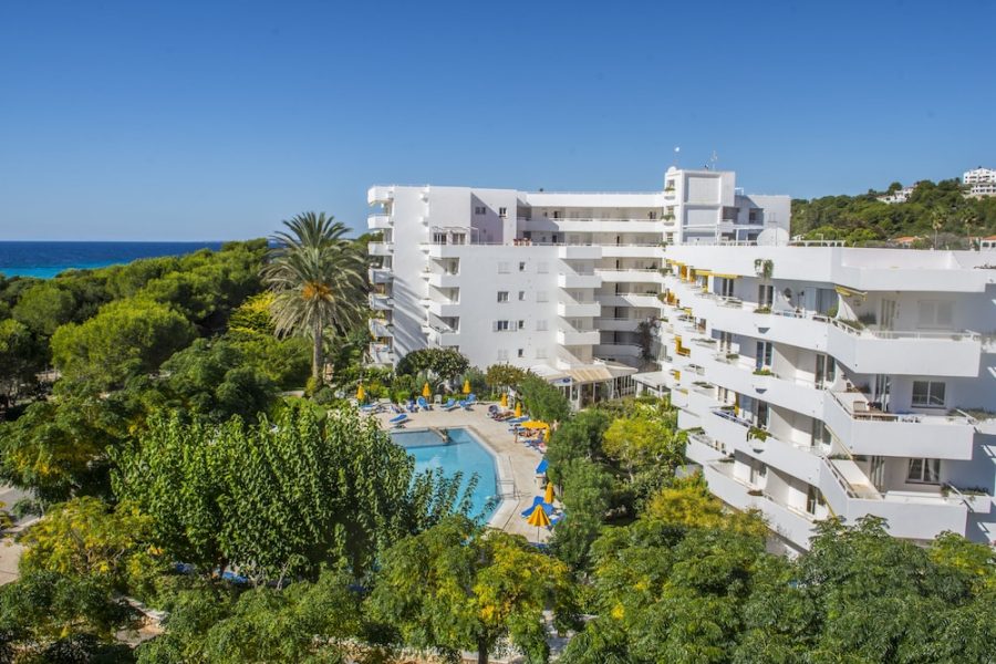 Napoli - Son Bou - Hamilton Court