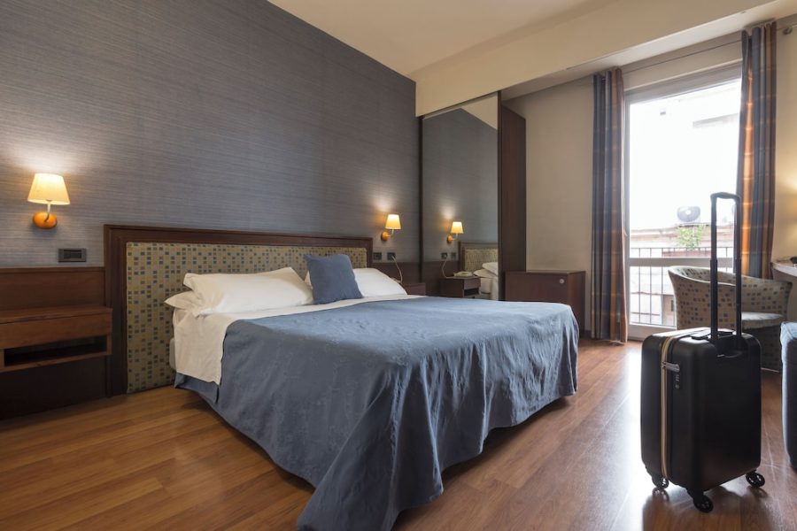 Brindisi - Ragusa - Hotel Montreal