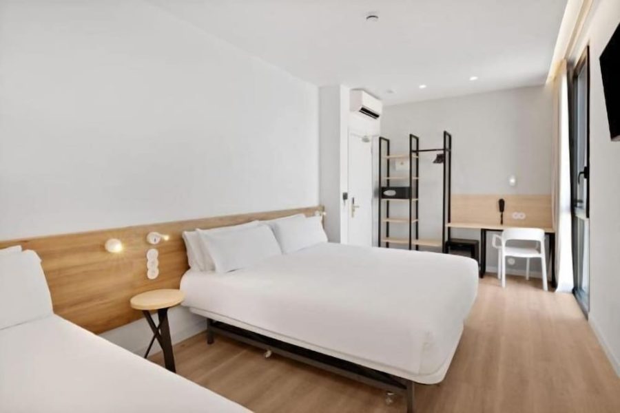 Palermo - Alicante - B&B HOTEL Alicante Aeropuerto