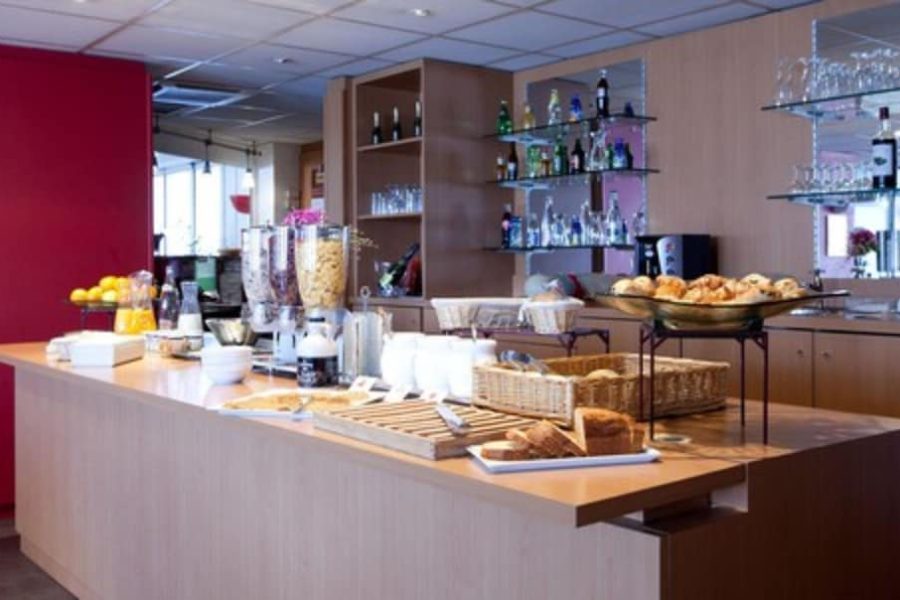 Napoli - Saint-Tropez - Resothel Group