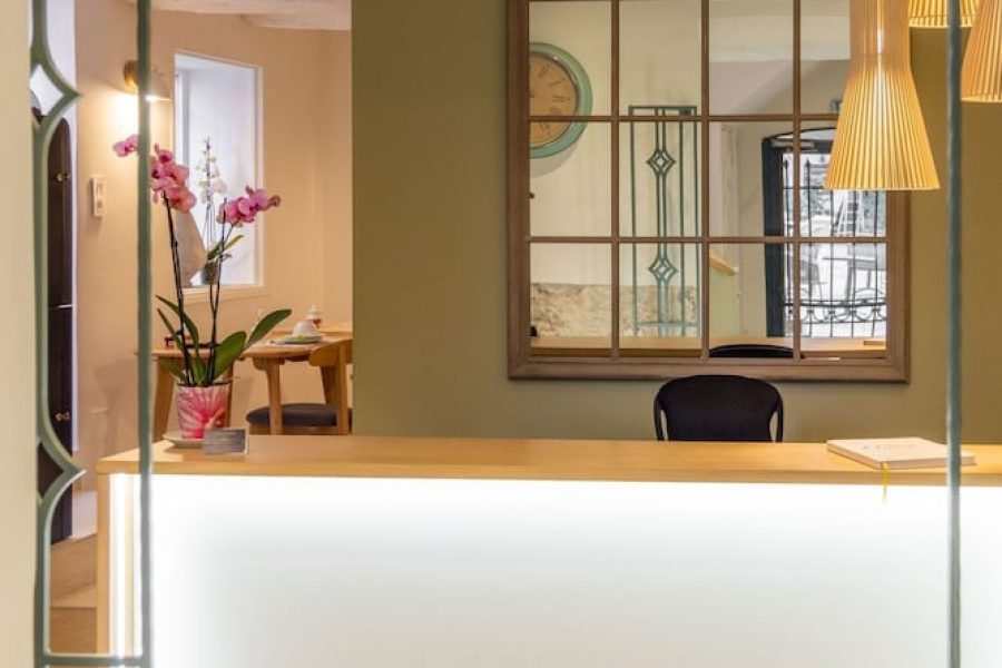 Milano - Grasse - Hotel les Armoiries