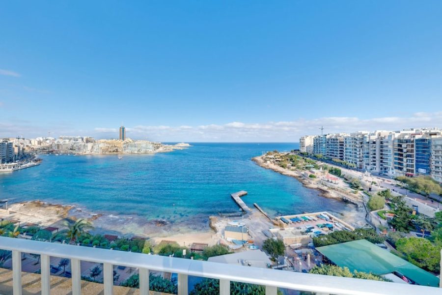 Torino - St. Julianʼs - Carlton Hotel