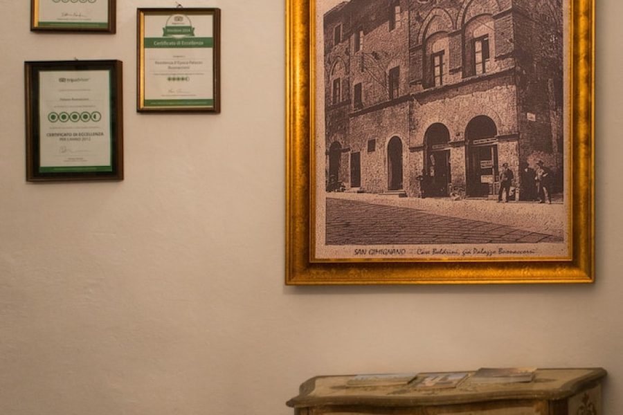 Milano - San Gimignano - Residenza D'Epoca Palazzo Buonaccorsi