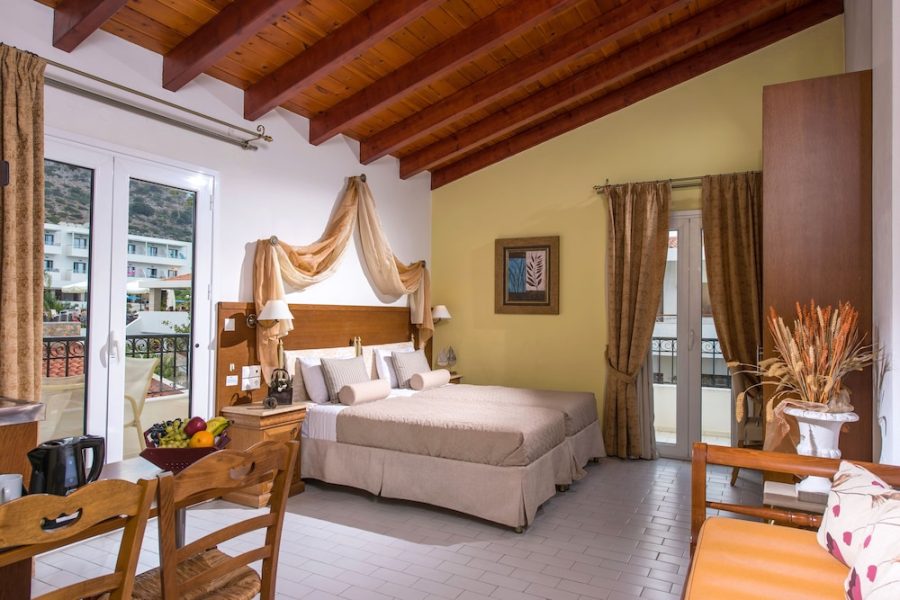 Torino - Hersonissos - Camelot Royal Beds by Estia