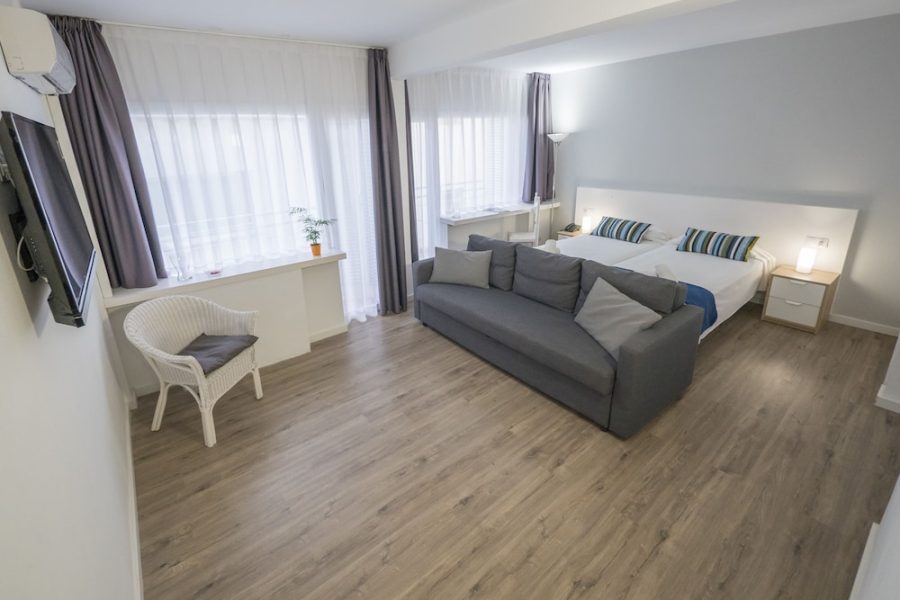 Napoli - Costa Brava