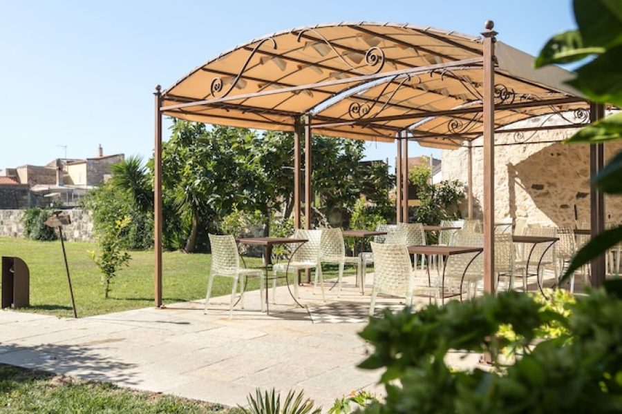 Brindisi - Bosa - Hotel Maison Tresnuraghes