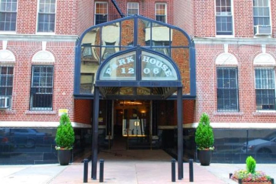 Lamezia Terme - Brooklyn (NY) - Park House Hotel Brooklyn