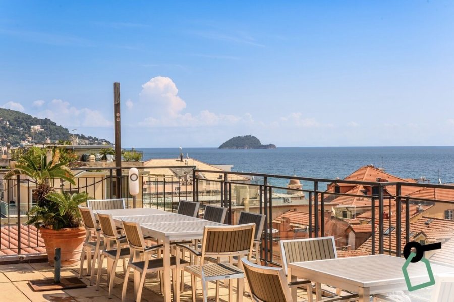 Napoli - Alassio - HOTIDAY Room Collection - Alassio Centro