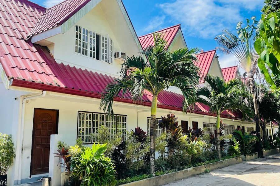 Roma - Boracay - Castle Rock Boracay