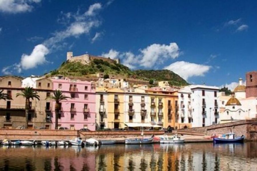 Milano - Bosa - Corte Fiorita Albergo Diffuso