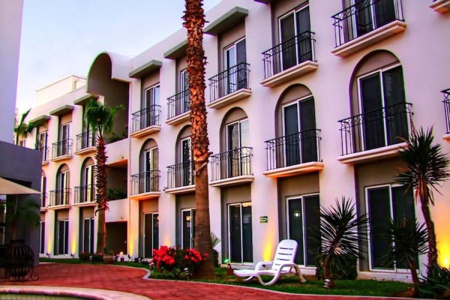 Milano - Cabo San Lucas - Seven Crown Express & Suites by Kavia