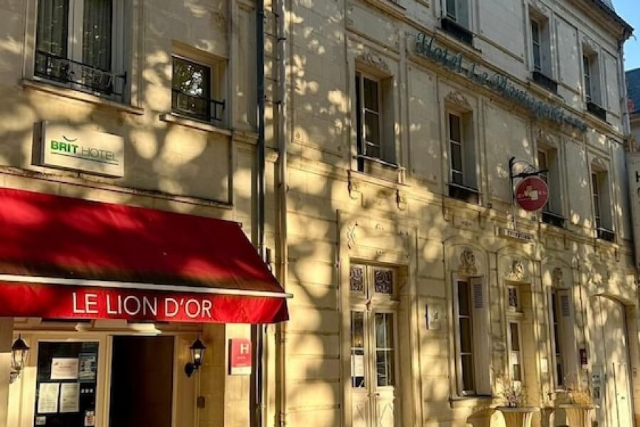 Milano - Chinon - BRIT HOTEL Le Lion d'Or CHINON