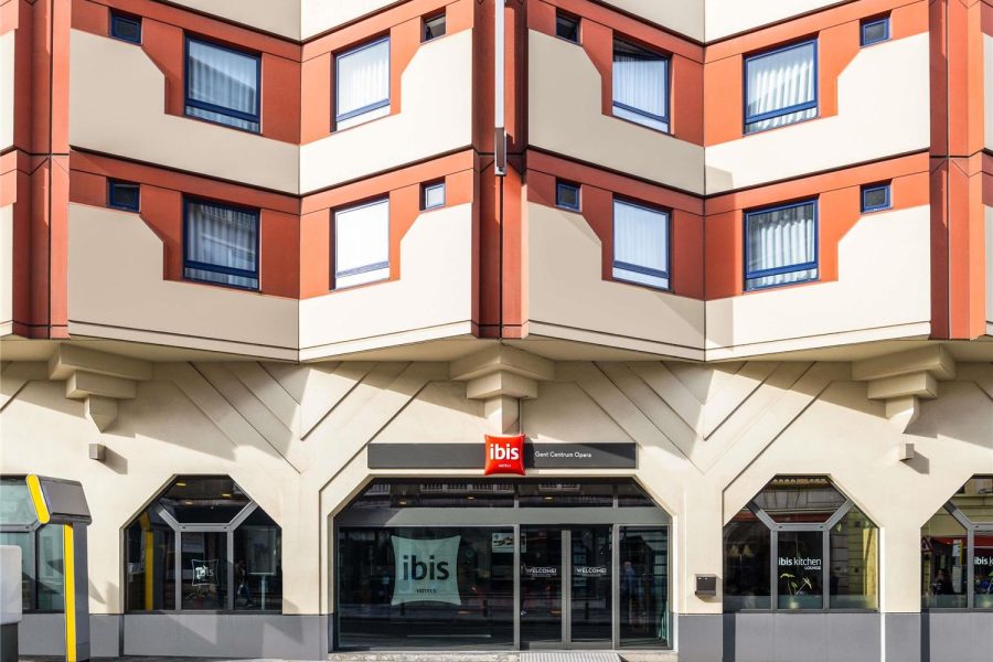 Milano - Gent - ibis Gent Centrum Opera