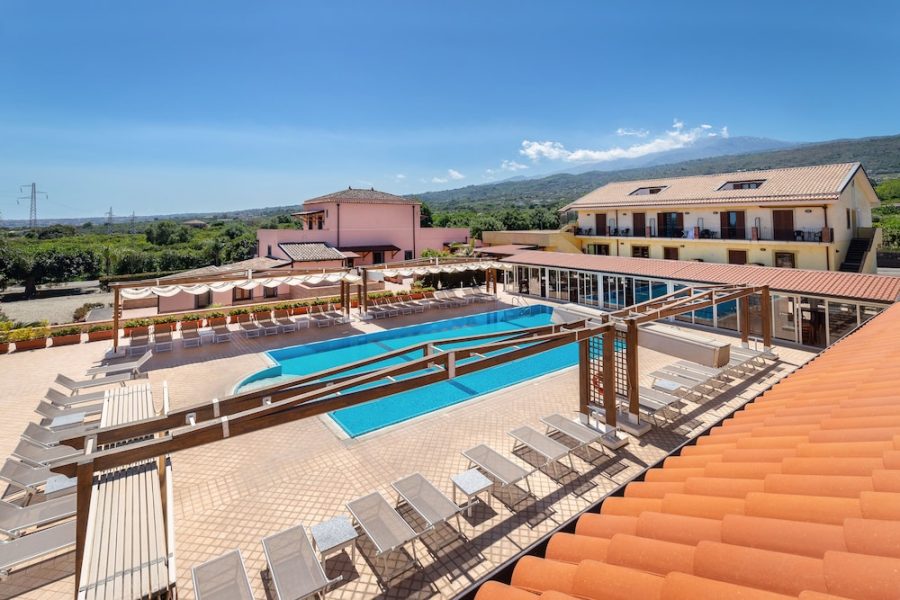 Perugia - Giardini Naxos - La Terra Dei Sogni Country Hotel