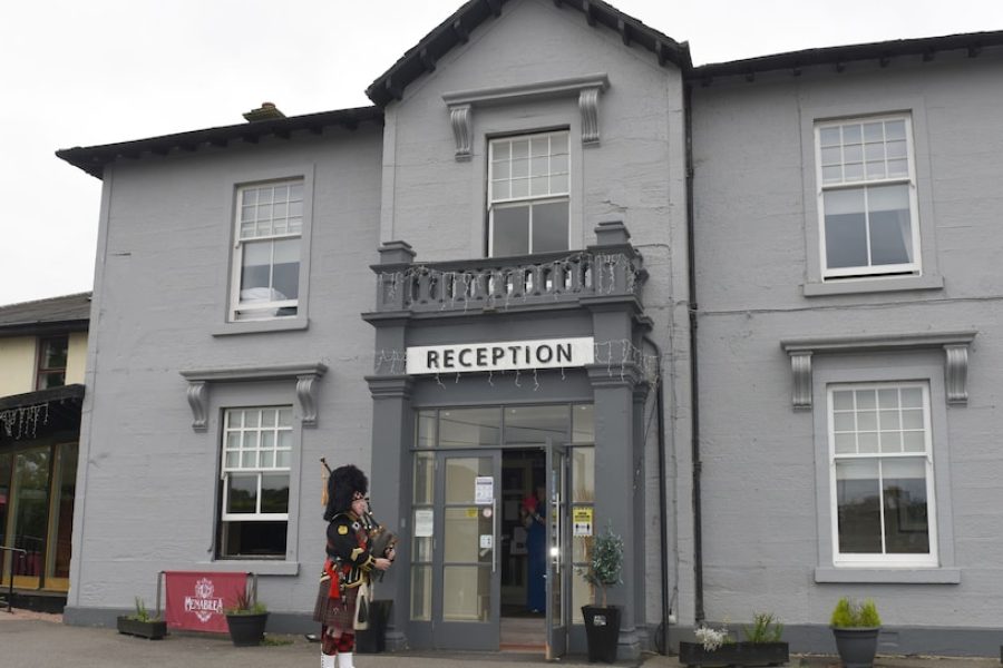 Napoli - Glasgow - Castlecary House Hotel