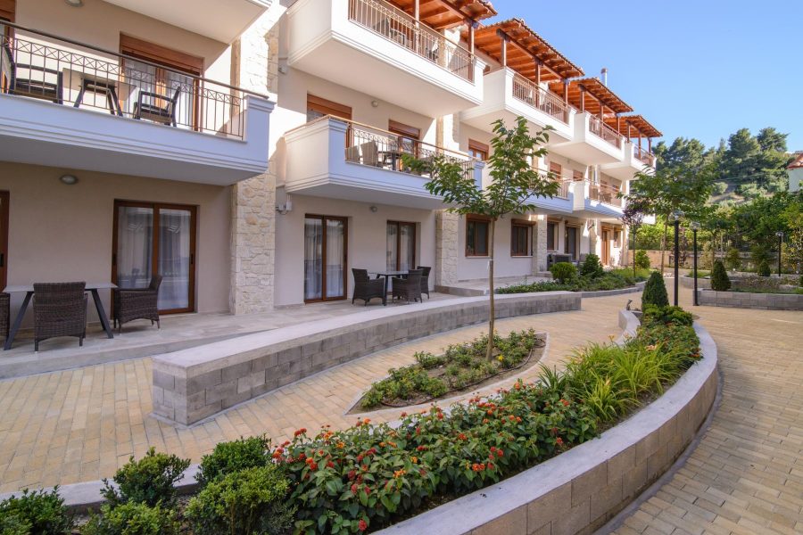 Milano - Pefkohori - Apanemia by Flegra Hotels