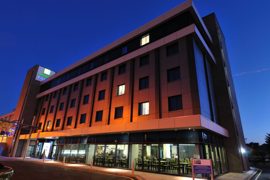 Roma - Heathrow - Holiday Inn Express LONDON - HEATHROW T5 by IHG