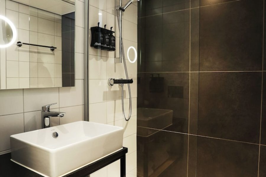 Milano - L'Aia - Nordseka hotel The Hague Voorburg