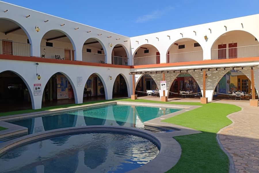 Milano - La Paz - Hotel Hacienda Bugambilias La Paz