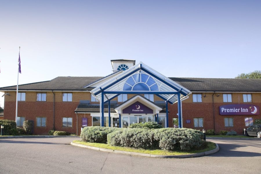Milano - Luton - Premier Inn Luton South - M1 J9