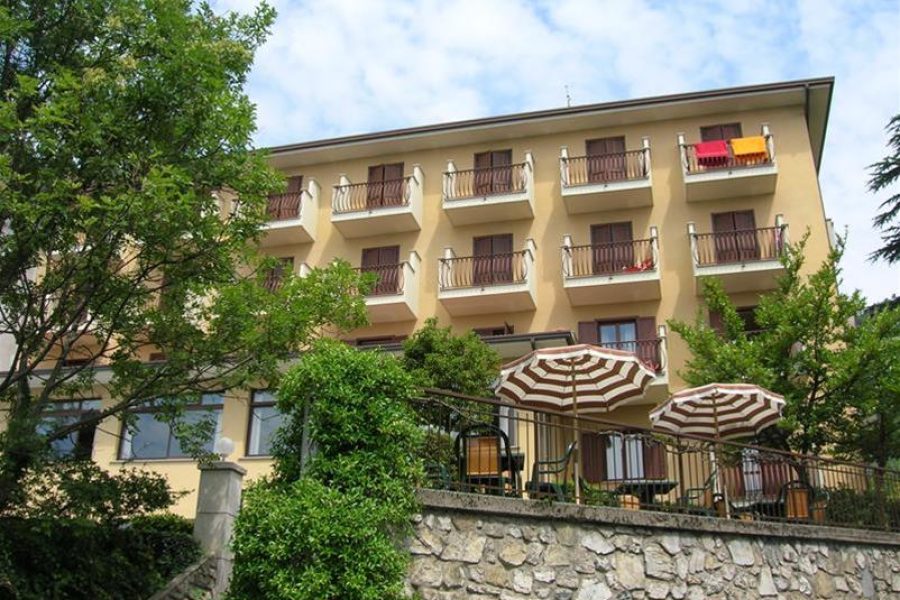 Napoli - Malcesine - Hotel Bellavista