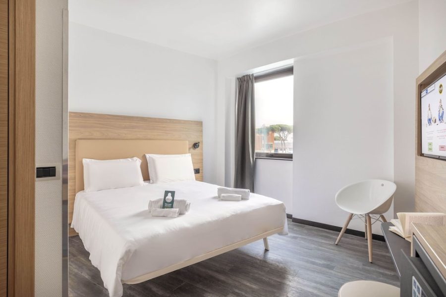 Comiso - Pomezia - B&B Hotel Pomezia Roma