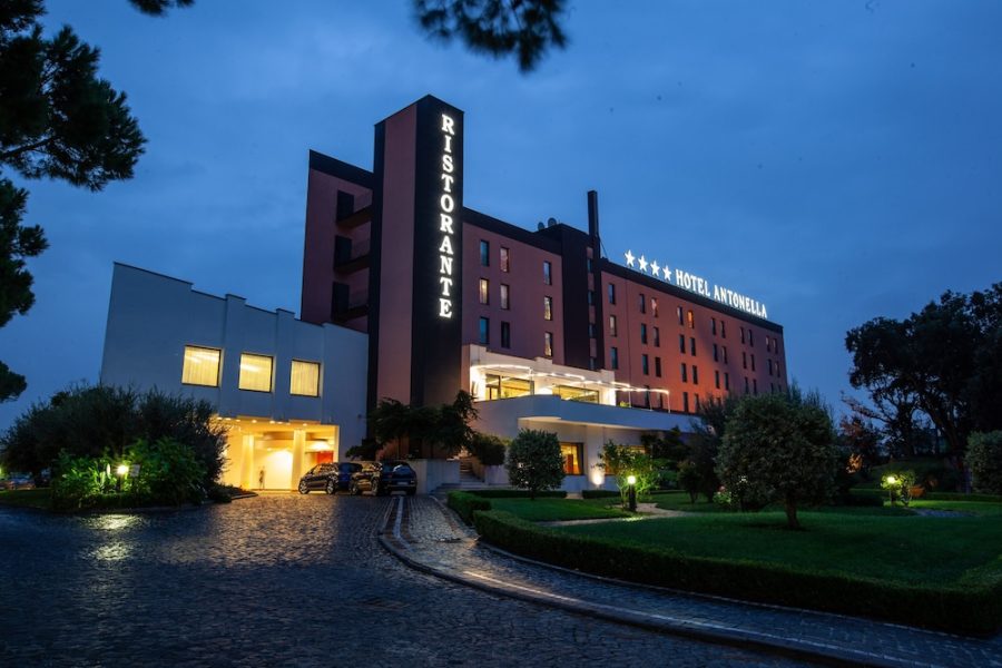 Milano - Pomezia - SHG Hotel Antonella