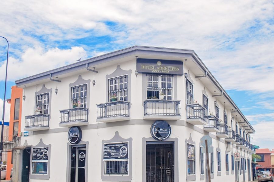 Milano - San Jose - Hotel Arrecifes