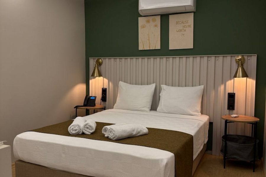 Milano - Serik - Red Castle Hotel & Pub