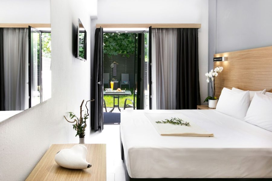 Roma - Skiathos Town - Atlas Skiathos