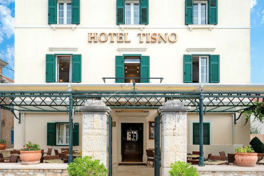 Milano - Tisno - Heritage Hotel Tisno