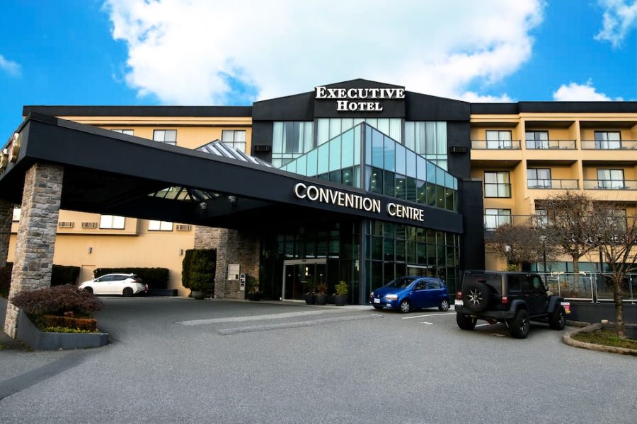Milano - Vancouver - Executive Suites Hotel & Conference Center
