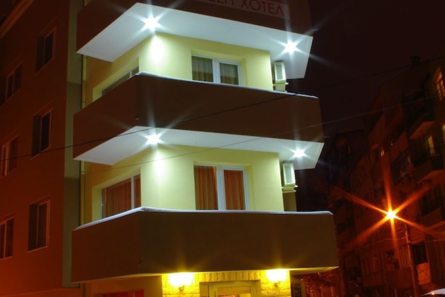 Milano - Varna - Hotel Palitra