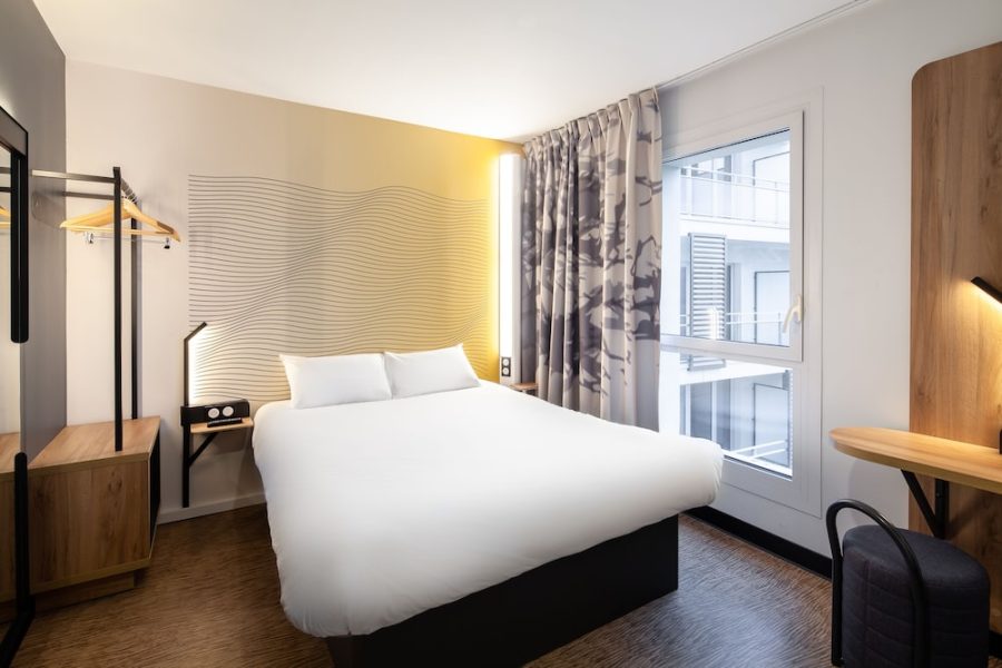 Roma - Versailles - B&B HOTEL Paris Meudon Vélizy
