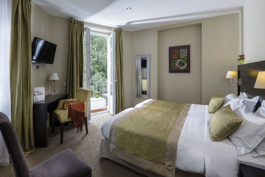 Napoli - Antibes - Juan Les Pins - La Place Boutique Hotel