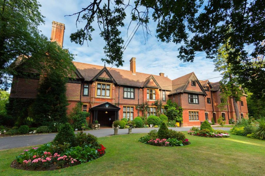 Napoli - Gatwick - Stanhill Court Hotel