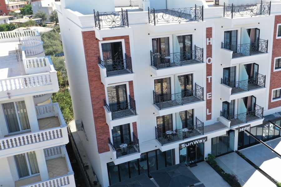 Pisa - Ksamil - Hotel Sunway