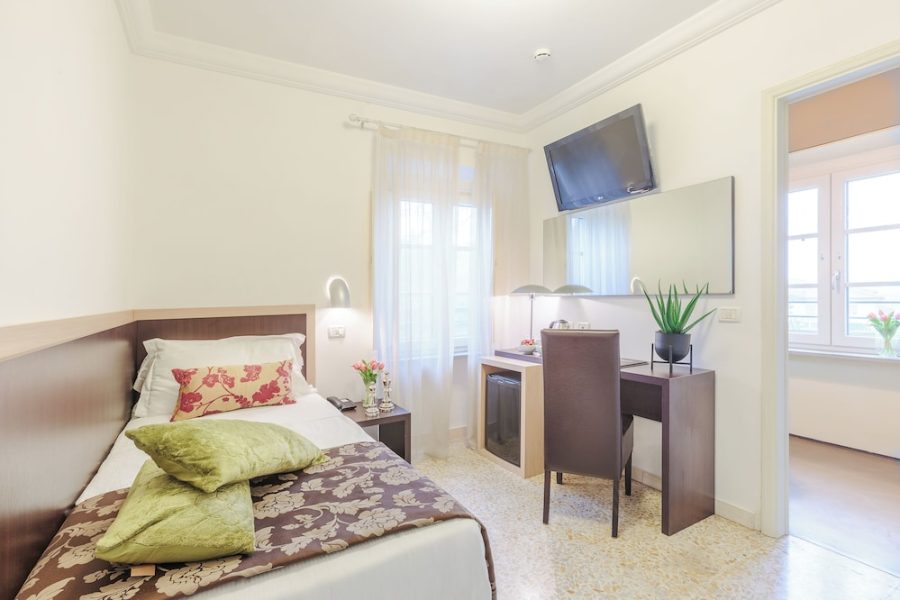 Bari - Lucca - Hotel Hambros - Il Parco in Villa Banchieri