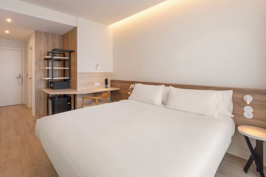 Genova - Madrid - B&B HOTEL Madrid Vallecas La Gavia